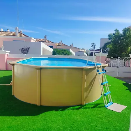 Central Location 3 Bedroom Willa Albufeira