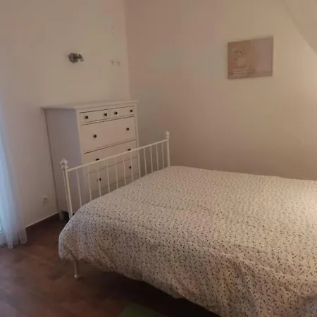 فيلة Central Location 3 Bedroom *